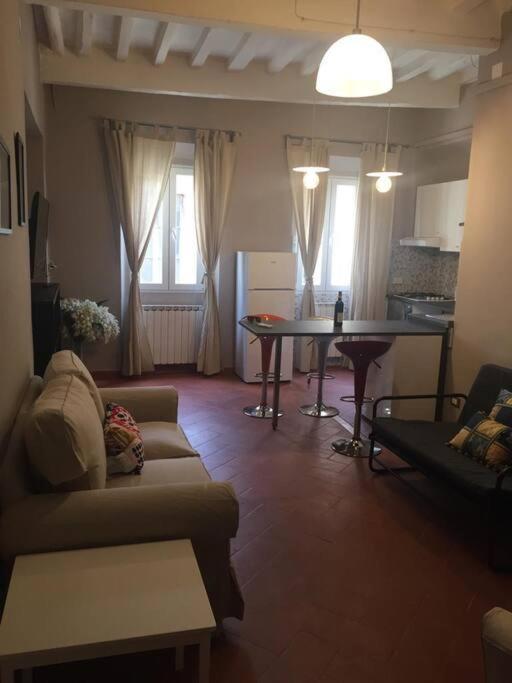 Living In Centro Storico Appartement Florence Buitenkant foto